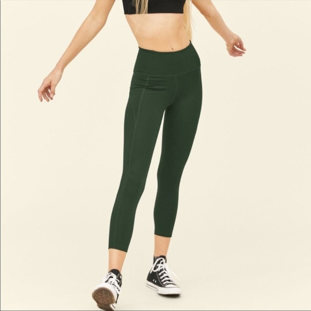 Girlfriend Collective Compressive High Rise Legging In Moss Green - Picture 6 of 13